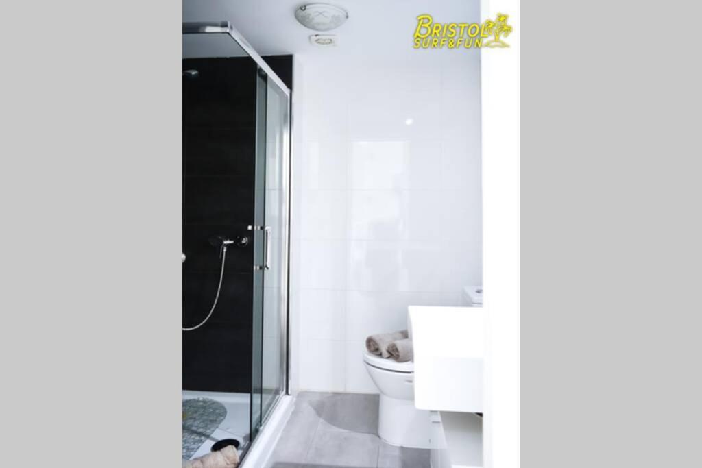 B-Rent Bristol Beach Surf & Fun コラレホ エクステリア 写真