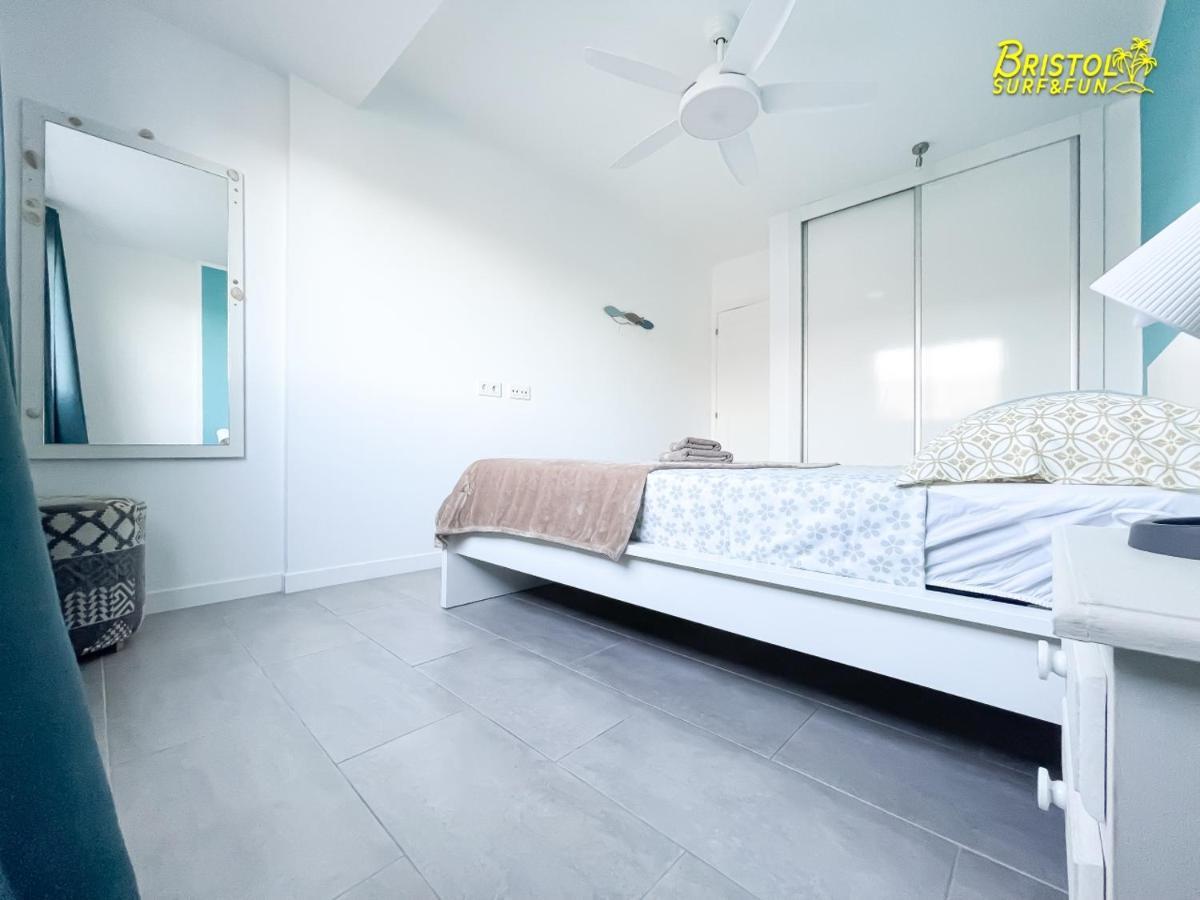 B-Rent Bristol Beach Surf & Fun コラレホ エクステリア 写真